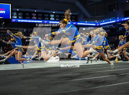 Thumbnail 1 in Robinson (VHSL Class 6 Final) photogallery.