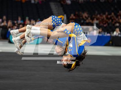 Thumbnail 2 in Robinson (VHSL Class 6 Final) photogallery.