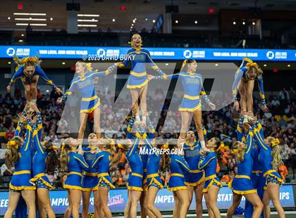 Thumbnail 2 in Robinson (VHSL Class 6 Final) photogallery.