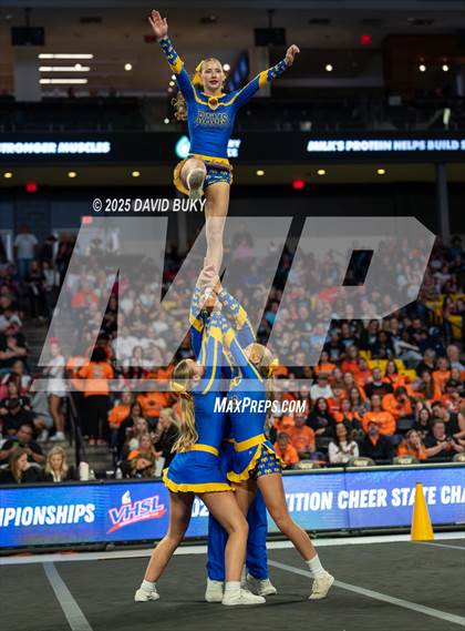 Thumbnail 3 in Robinson (VHSL Class 6 Final) photogallery.