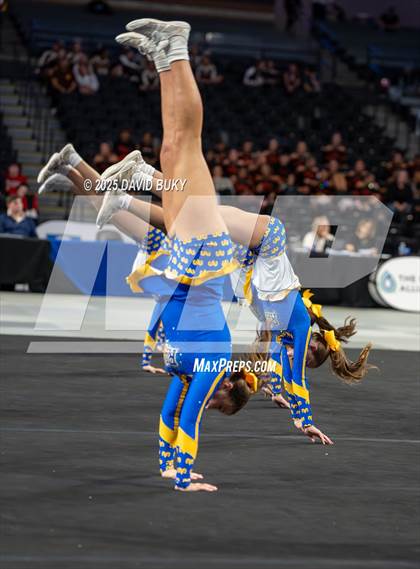 Thumbnail 2 in Robinson (VHSL Class 6 Final) photogallery.