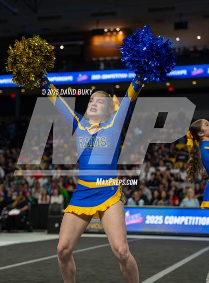 Thumbnail 1 in Robinson (VHSL Class 6 Final) photogallery.