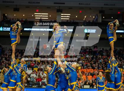 Thumbnail 1 in Robinson (VHSL Class 6 Final) photogallery.