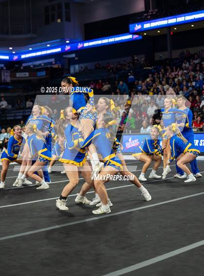 Thumbnail 3 in Robinson (VHSL Class 6 Final) photogallery.