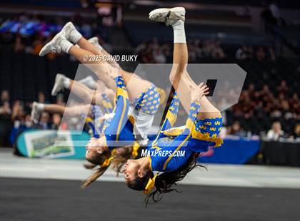 Thumbnail 1 in Robinson (VHSL Class 6 Final) photogallery.