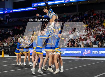 Thumbnail 2 in Robinson (VHSL Class 6 Final) photogallery.