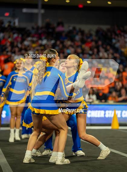 Thumbnail 3 in Robinson (VHSL Class 6 Final) photogallery.