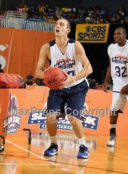 Thumbnail 1 in National High School 3-Point Championships photogallery.