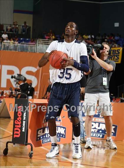 Thumbnail 1 in National High School 3-Point Championships photogallery.