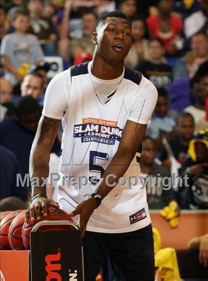 Thumbnail 2 in National High School 3-Point Championships photogallery.