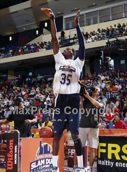 Thumbnail 1 in National High School 3-Point Championships photogallery.