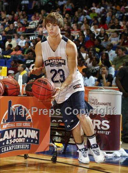 Thumbnail 2 in National High School 3-Point Championships photogallery.