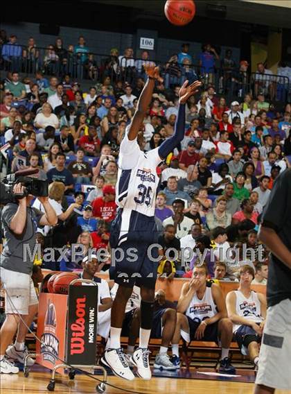 Thumbnail 2 in National High School 3-Point Championships photogallery.