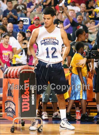 Thumbnail 3 in National High School 3-Point Championships photogallery.