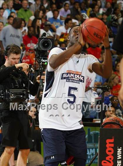 Thumbnail 1 in National High School 3-Point Championships photogallery.