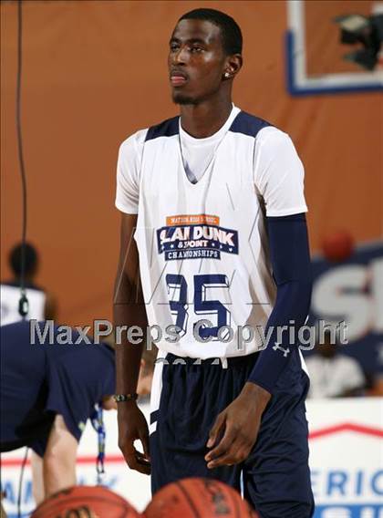 Thumbnail 2 in National High School 3-Point Championships photogallery.