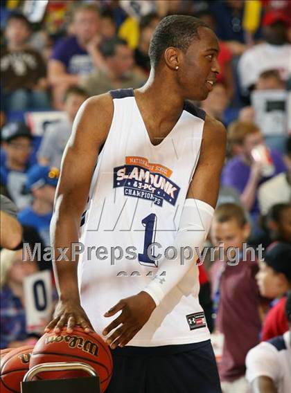 Thumbnail 3 in National High School 3-Point Championships photogallery.