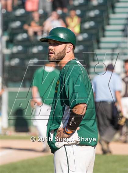 Thumbnail 2 in Groton-Dunstable vs. North Reading (MIAA Division 3 Final) photogallery.