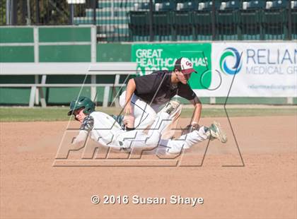 Thumbnail 2 in Groton-Dunstable vs. North Reading (MIAA Division 3 Final) photogallery.