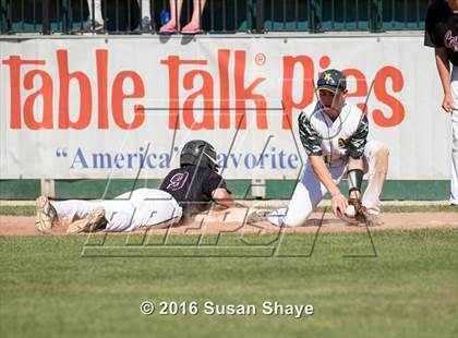 Thumbnail 2 in Groton-Dunstable vs. North Reading (MIAA Division 3 Final) photogallery.