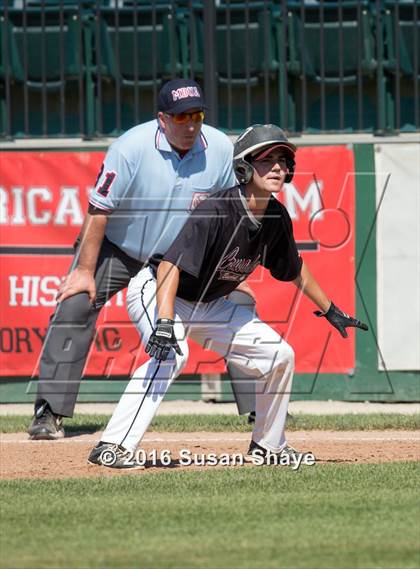 Thumbnail 1 in Groton-Dunstable vs. North Reading (MIAA Division 3 Final) photogallery.