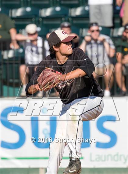 Thumbnail 1 in Groton-Dunstable vs. North Reading (MIAA Division 3 Final) photogallery.