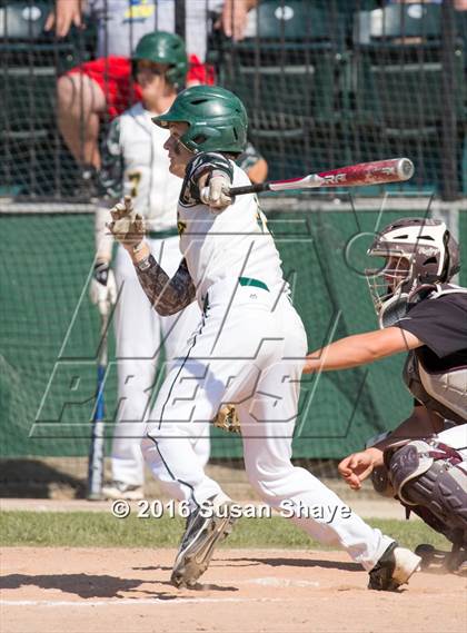 Thumbnail 2 in Groton-Dunstable vs. North Reading (MIAA Division 3 Final) photogallery.