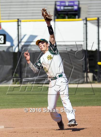 Thumbnail 2 in Groton-Dunstable vs. North Reading (MIAA Division 3 Final) photogallery.