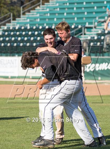 Thumbnail 1 in Groton-Dunstable vs. North Reading (MIAA Division 3 Final) photogallery.