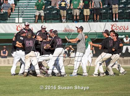 Thumbnail 2 in Groton-Dunstable vs. North Reading (MIAA Division 3 Final) photogallery.