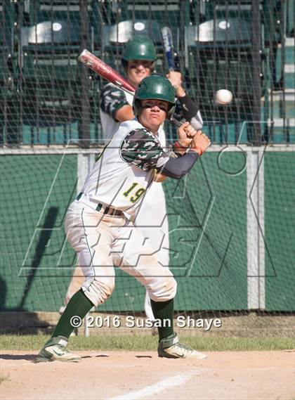 Thumbnail 1 in Groton-Dunstable vs. North Reading (MIAA Division 3 Final) photogallery.