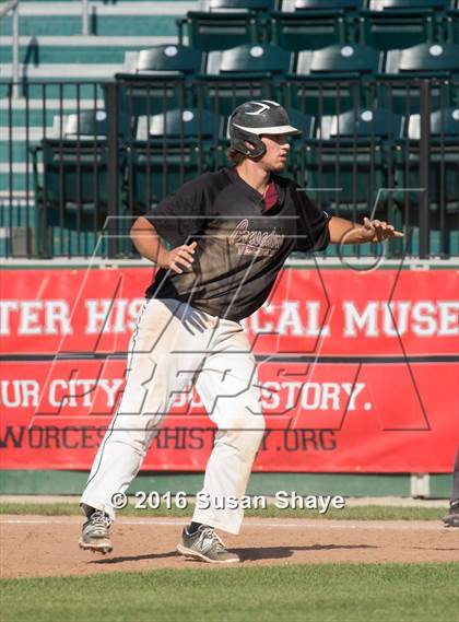 Thumbnail 2 in Groton-Dunstable vs. North Reading (MIAA Division 3 Final) photogallery.