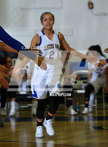 Thumbnail 3 in Los Altos @ Charter Oak photogallery.