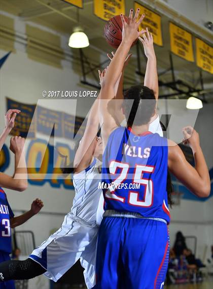 Thumbnail 1 in Los Altos @ Charter Oak photogallery.