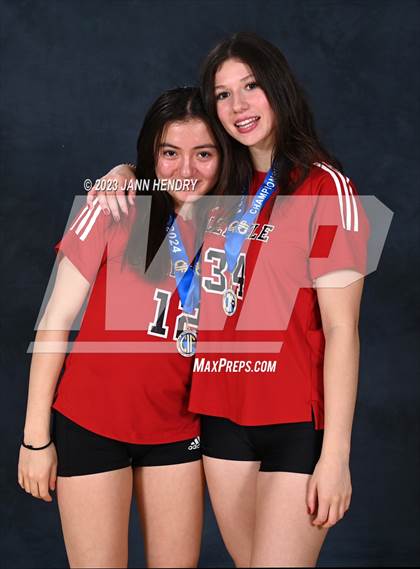 Thumbnail 2 in Marin Academy vs. Glendale (CIF State D4 Final Awards) photogallery.