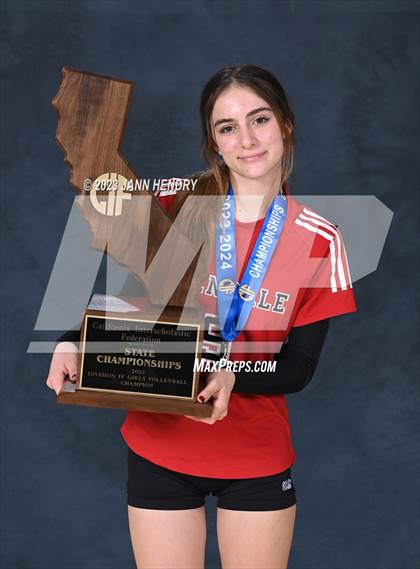 Thumbnail 1 in Marin Academy vs. Glendale (CIF State D4 Final Awards) photogallery.