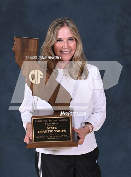 Thumbnail 1 in Marin Academy vs. Glendale (CIF State D4 Final Awards) photogallery.