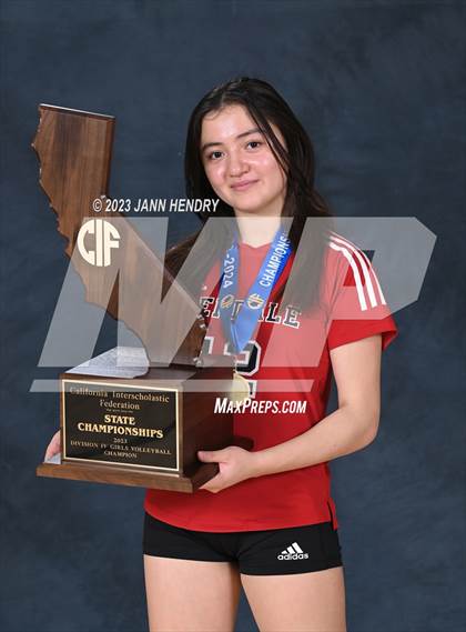 Thumbnail 3 in Marin Academy vs. Glendale (CIF State D4 Final Awards) photogallery.