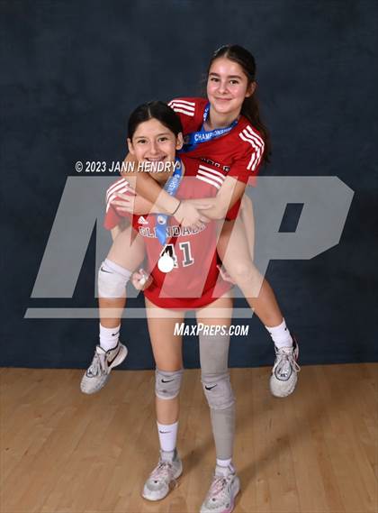 Thumbnail 2 in Marin Academy vs. Glendale (CIF State D4 Final Awards) photogallery.