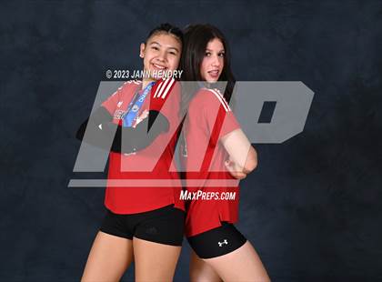 Thumbnail 2 in Marin Academy vs. Glendale (CIF State D4 Final Awards) photogallery.
