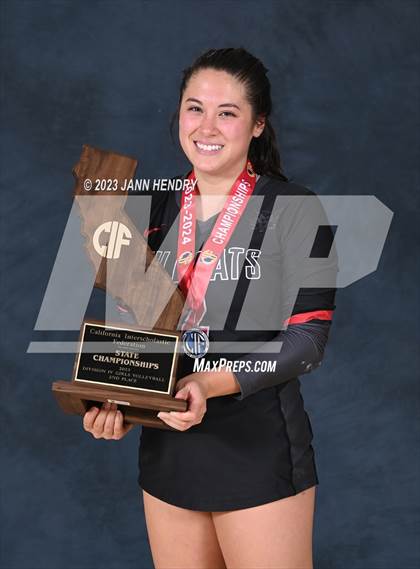 Thumbnail 3 in Marin Academy vs. Glendale (CIF State D4 Final Awards) photogallery.