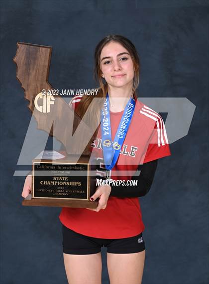 Thumbnail 3 in Marin Academy vs. Glendale (CIF State D4 Final Awards) photogallery.
