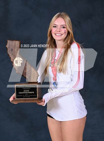 Thumbnail 3 in Marin Academy vs. Glendale (CIF State D4 Final Awards) photogallery.