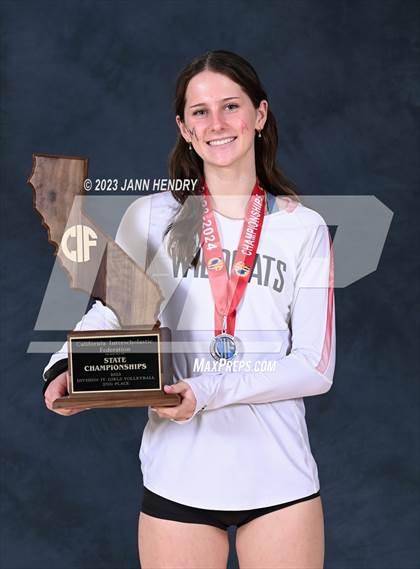 Thumbnail 2 in Marin Academy vs. Glendale (CIF State D4 Final Awards) photogallery.