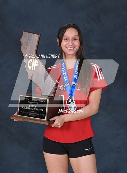 Thumbnail 1 in Marin Academy vs. Glendale (CIF State D4 Final Awards) photogallery.