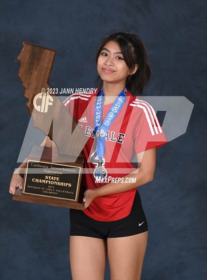 Thumbnail 3 in Marin Academy vs. Glendale (CIF State D4 Final Awards) photogallery.