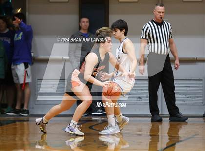 Thumbnail 2 in Keshequa vs Dundee/Bradford photogallery.