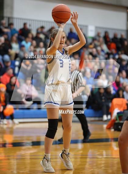 Thumbnail 1 in Keshequa vs Dundee/Bradford photogallery.