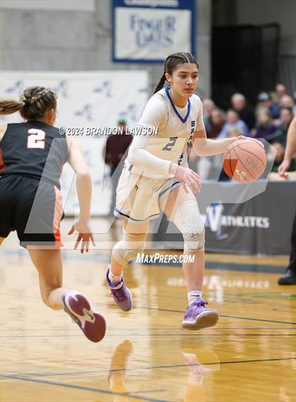Thumbnail 2 in Keshequa vs Dundee/Bradford photogallery.