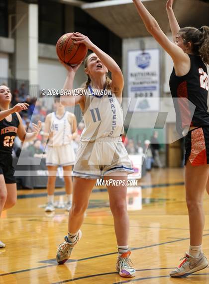 Thumbnail 2 in Keshequa vs Dundee/Bradford photogallery.
